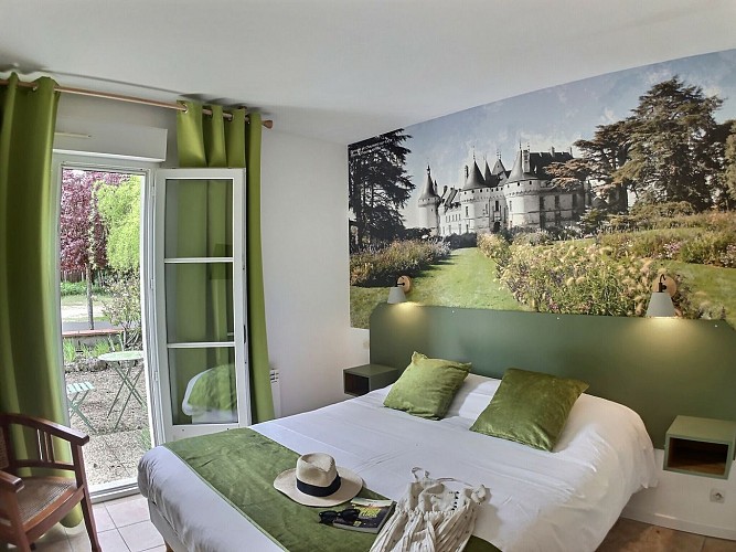 Chambre Double Classique avec terrasse Hotel du Chateau Chambord Cheverny Blois Chaumont sur Loire