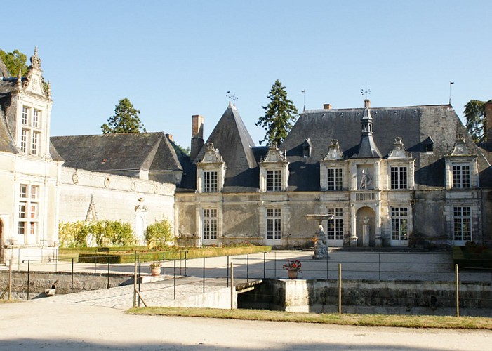 Chateau-Villesavin-Tour-en-Sologne