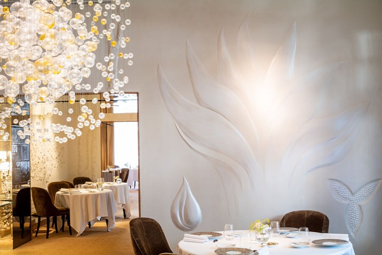 001-FR-Hotel Lion dOr-Marco Strullu-0922-0436