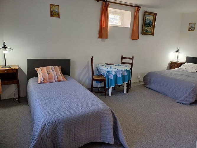 bardelle chambre-blanche-litsimple-bernieres