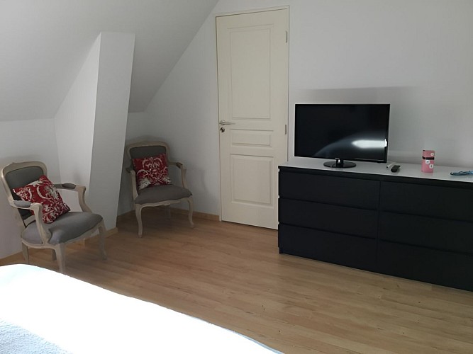 krikorian-chambre-tv