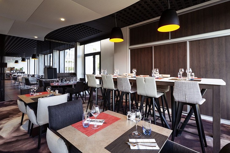 Restaurant Gourmet Bar - Hotel Novotel Limoges Le Lac