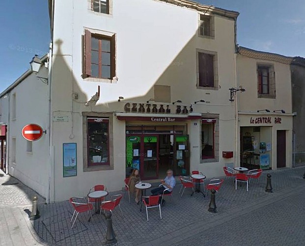 LE CENTRAL BAR