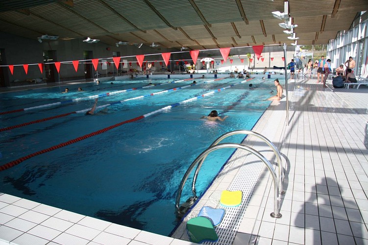 COMPLEXE AQUATIQUE AQUAJADE