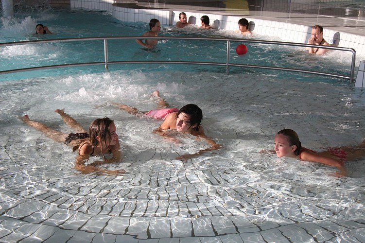 COMPLEXE AQUATIQUE AQUAJADE