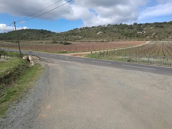 Carrefour dans la vallée