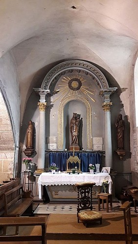 Chapelle de la vierge à l'église Notre Dame de Fay-aux-Loges