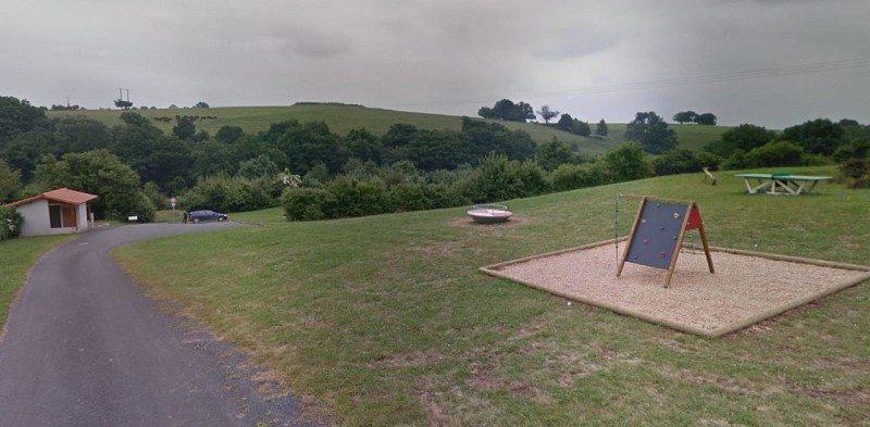 PÊCHE AU HAMEAU DE L'EVRE À MONTREVAULT