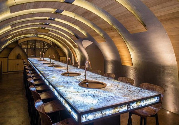 Les Caves du Louvre : dégustation de vins français au cœur de Paris