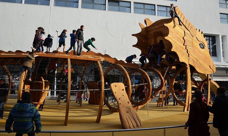 AIRE DE JEUX CENTRE VILLE - LE DRAGON DES MERS