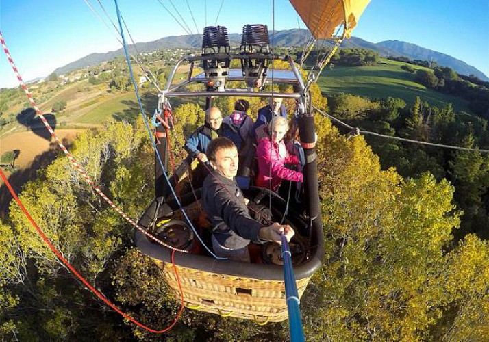 Hot Air Balloon Ride Over Catalonia - Breakfast Included - Barcelona