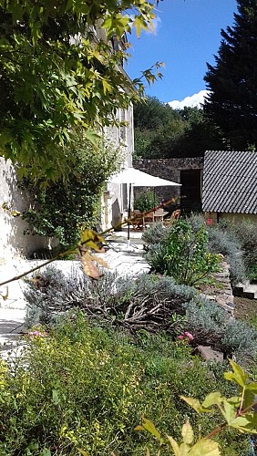 CHAMBRES D'HÔTES LA FONTAINE DU CHÊNE