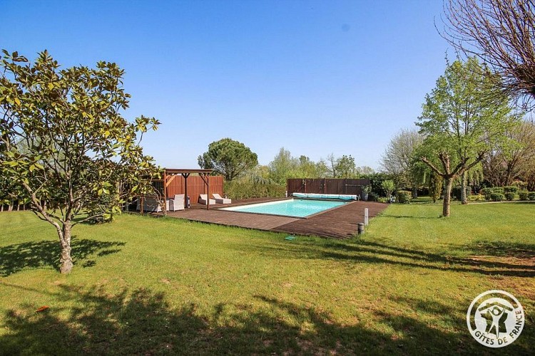 Location Bayat pour 10 personnes