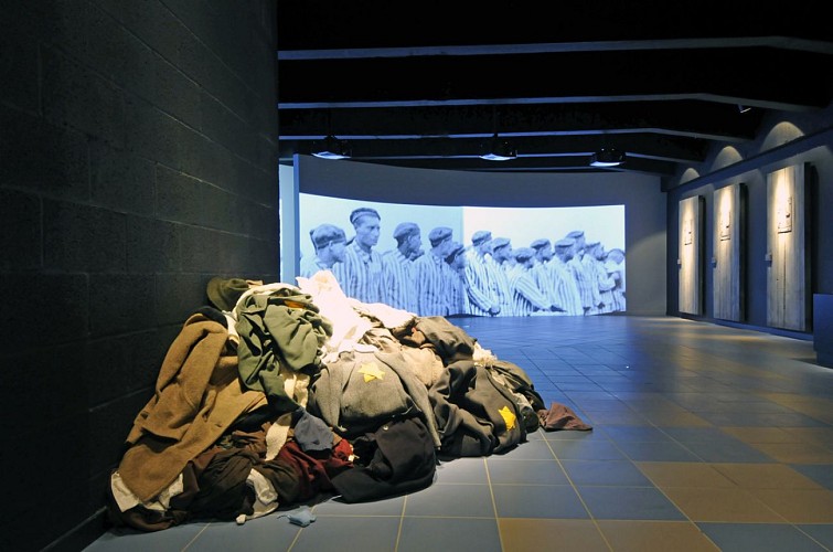 Expo Plus jamais ça 2 - Cité Miroir