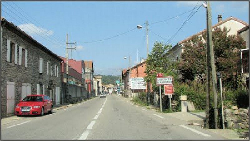 Village de Lalevade d'Ardèche