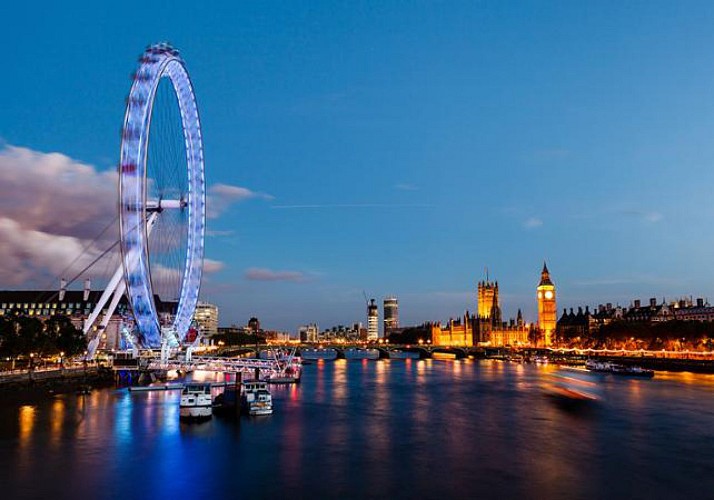 Dinner aboard the top-deck of a bus: Bustronome - London