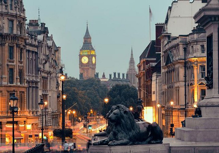 Dinner aboard the top-deck of a bus: Bustronome - London