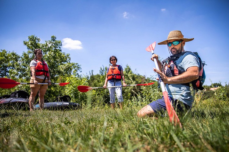 AU FIL DE L'EAU SUR LE CANAL DE HAUTE-PERCHE - KAYAK NOMADE