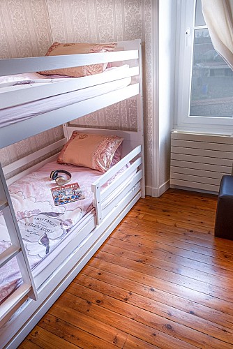 CHATEAU  DES TOURELLES - CHAMBRE BLANCHE