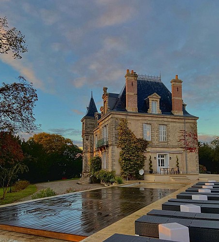 CHÂTEAU DES TOURELLES CHAMBRE BLEUE