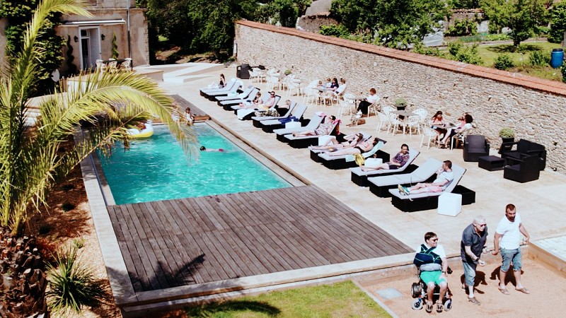 CHÂTEAU DES TOURELLES CHAMBRE BLEUE