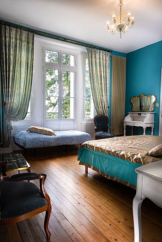 CHÂTEAU DES TOURELLES CHAMBRE BLEUE