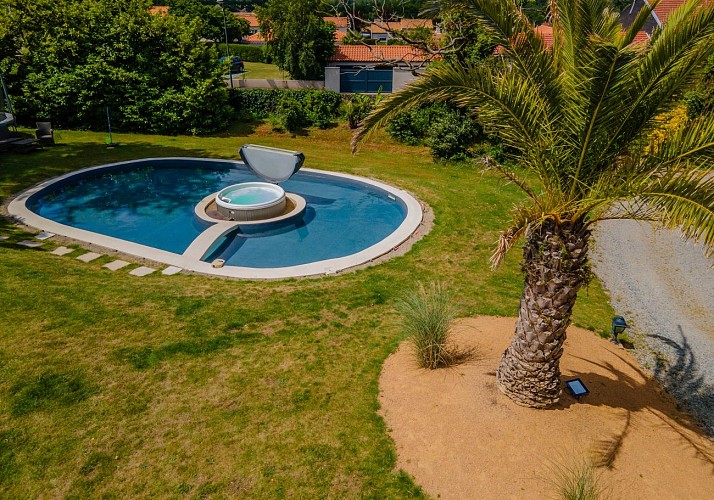 CHÂTEAU DES TOURELLES - CHAMBRE VERTE