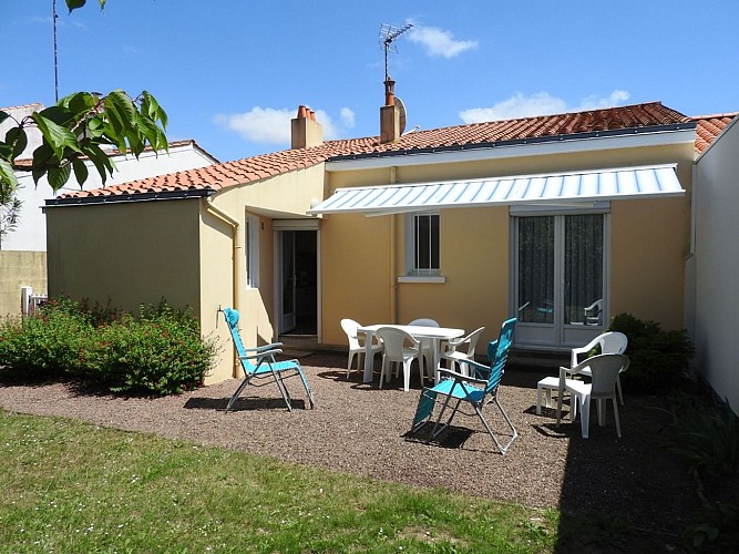 Maison Pool Immobilier Sablais MAIS F04223