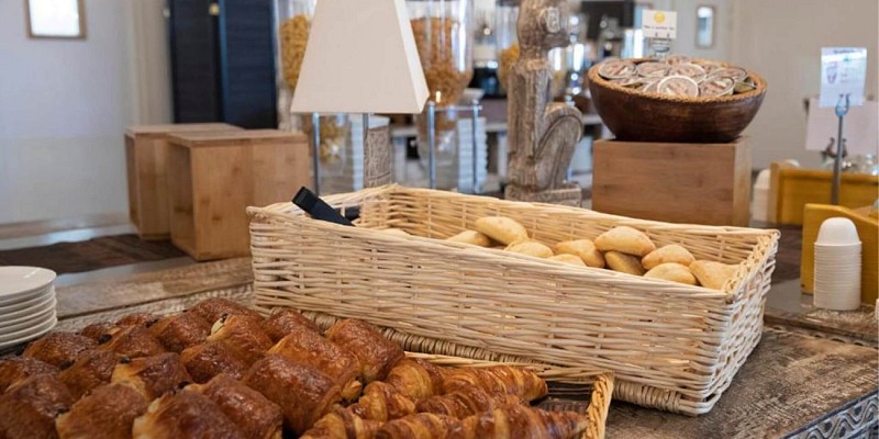 Buffet_petit_dejeuner_Hauts_de_Beauval