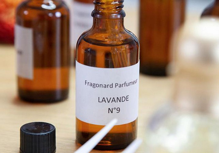 Perfume creating workshop - Fragonard Perfume Museum Paris