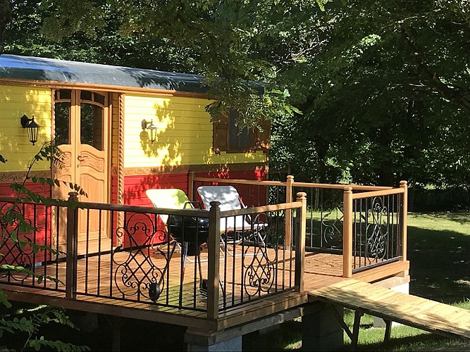 Domaine des Z'Ailés - Roulottes Tziganes