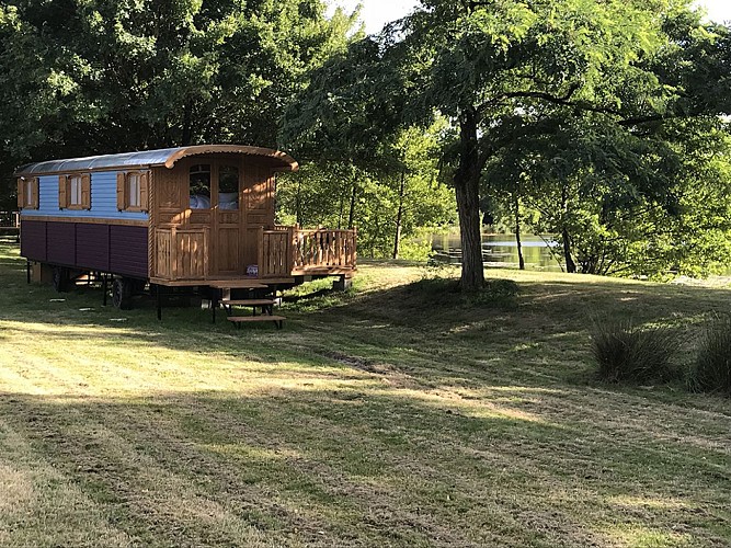 Domaine des Z'Ailés - Roulottes Tziganes