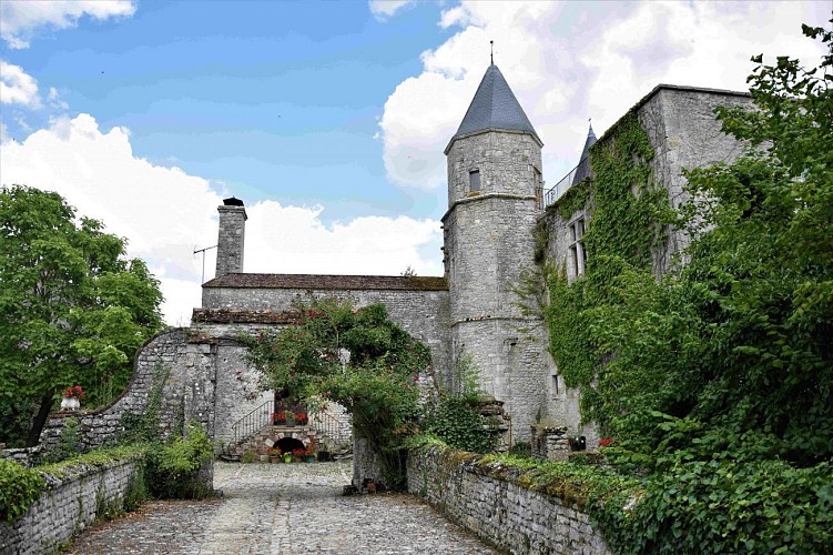 Château de Courcelles-le-Roy