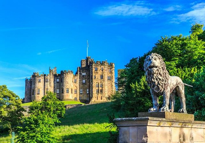 Excursion d’une journée au Château d’Alnwick, côte de Northumberland et les frontières écossaises – au départ d’Edimbourg