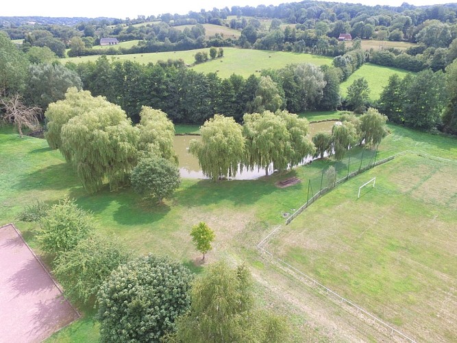Vue-Etang-Parc-Loisirs-Courtonne-la-Meurdrac