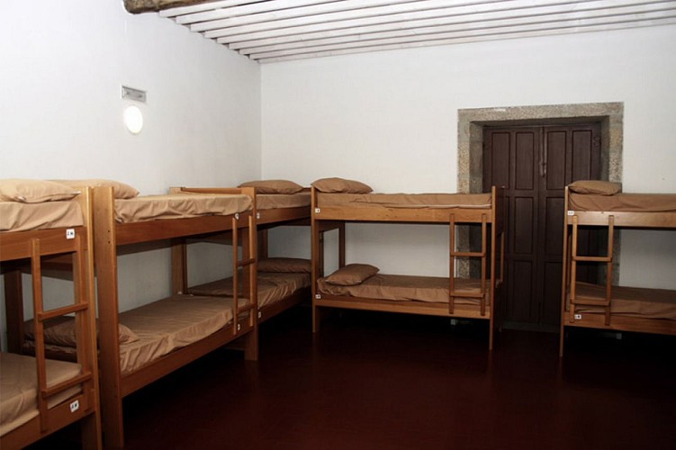 9. ALBERGUE DE PEREGRINOS XACOBEO