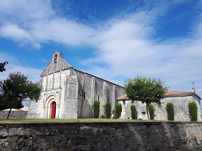L'église Sainte-Madeleine - La Clisse