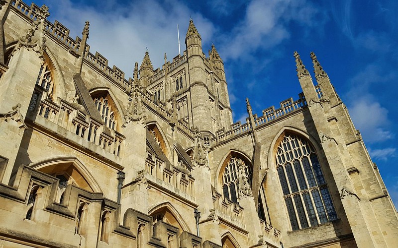 Windsor, Salisbury Cathedral, Stonehenge and Bath Tour