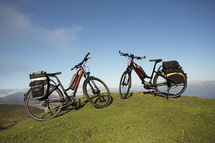 Montagne-basque-a-velo-electrique-Iraty3-TO