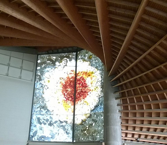 Intérieur église Jeanne d'Arc