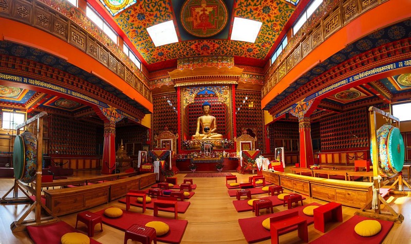 Temple bouddhiste du Bost