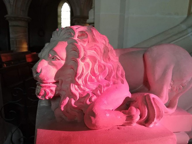 DETAIL-ARCHITECTURAL-INTERIEUR-EGLISE-DE-LANGRUNE-SUR-MER-CREDIT-CLAIRE-SALMERON-TENDRON