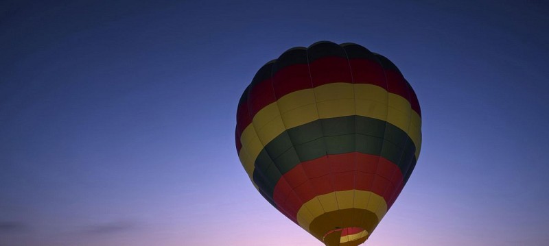 Sunrise hot air balloon ride over Las Vegas