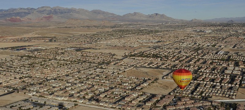 Sunrise hot air balloon ride over Las Vegas