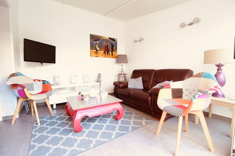 OFFRE VACANCES DE PRINTEMPS - VILLA CHARLOTTE   Proche plage commerces gare