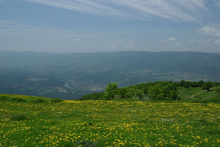 The Crêt d'Eau and the Crêt de la Goutte