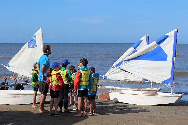 OPTIMIST AVEC LE CENTRE NAUTIQUE DE SAINT-BREVIN