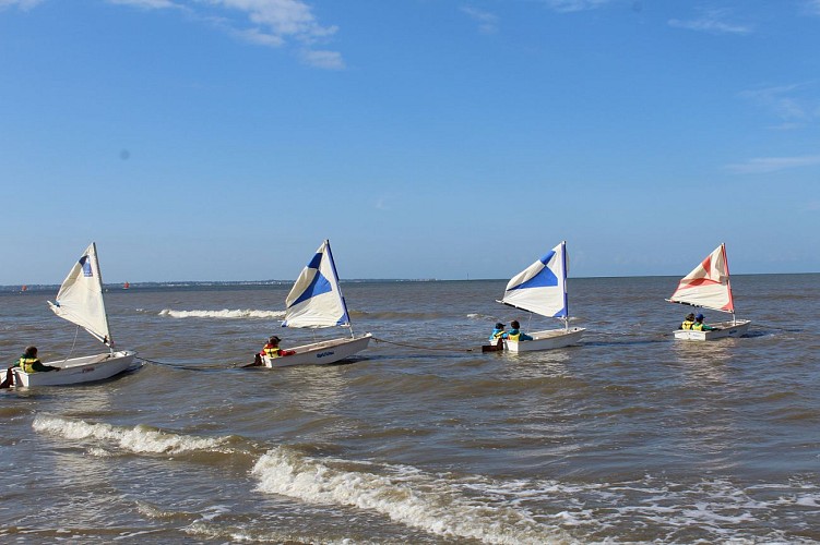 OPTIMIST AVEC LE CENTRE NAUTIQUE DE SAINT-BREVIN