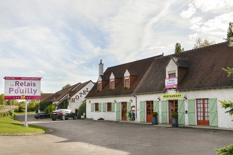 Façade du Relais de Pouilly