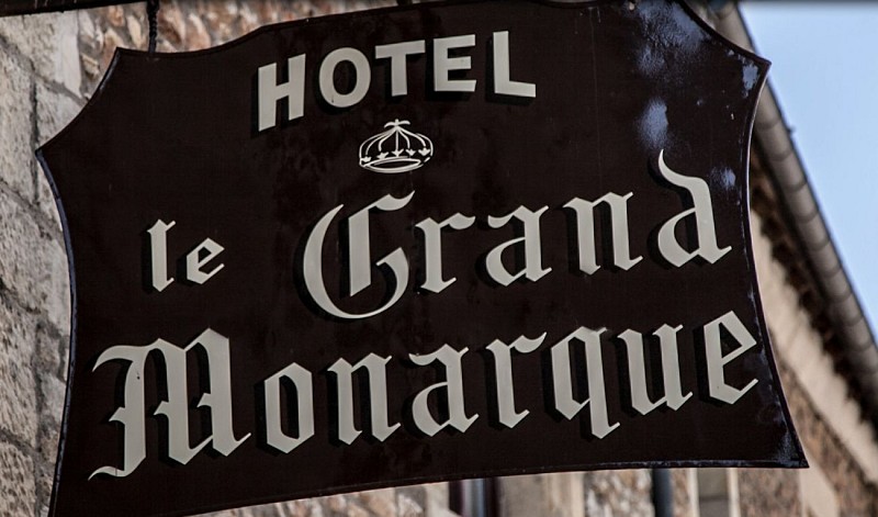 Hôtel le Grand Monarque Donzy